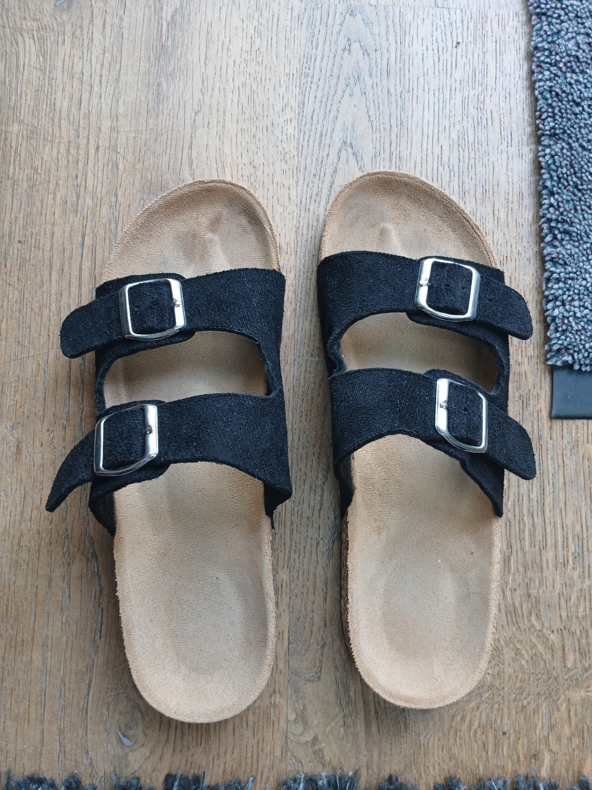 slippers sandalen, Slippers, Zwart, Ophalen of Verzenden, Zo goed als nieuw