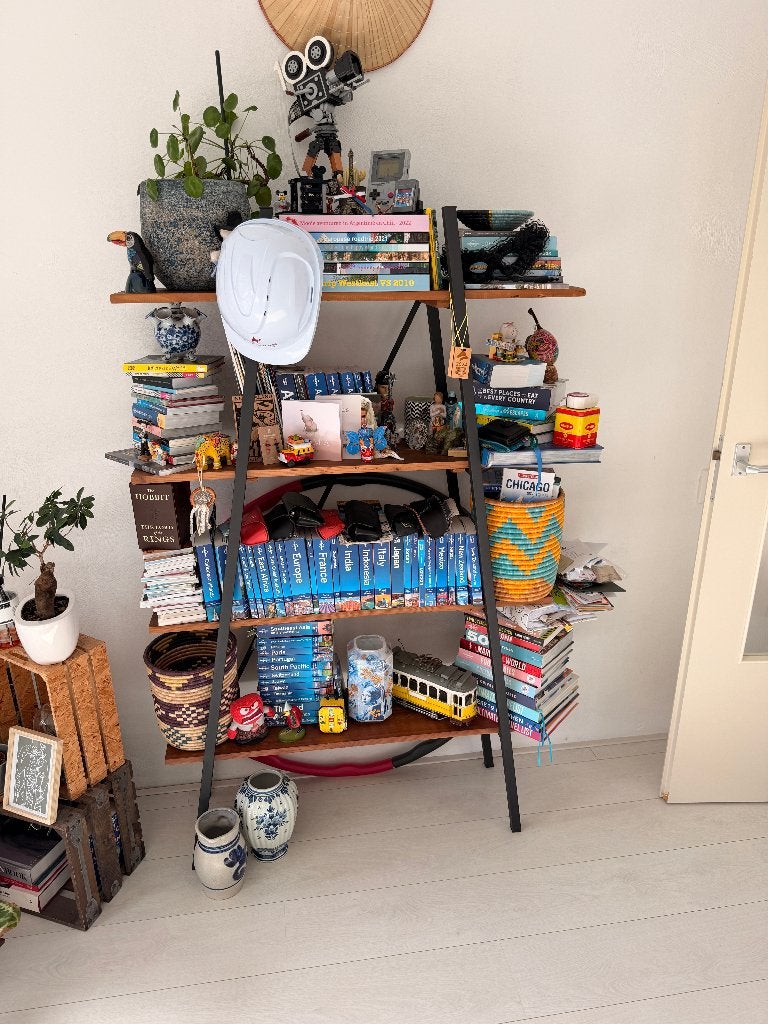 Boekenkast, Ophalen, 50 tot 100 cm, Zo goed als nieuw, Minder dan 25 cm
