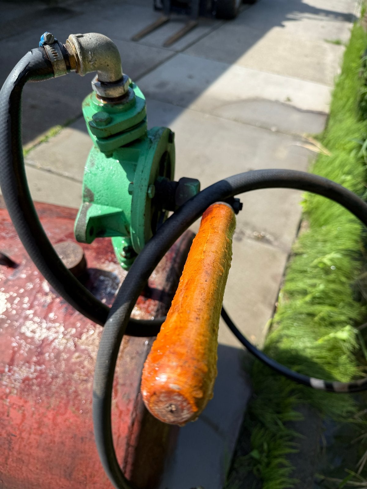 Dieseltank 1075 liter met handpomp, Ophalen, Gebruikt