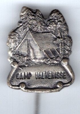 Camping Valkenisse zilverkleurig speldje ( P_035a), Verzenden, Zo goed als nieuw, Stad of Land, Speldje of Pin