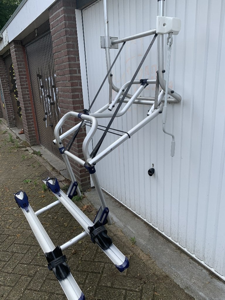 Fietsenrek Thule LIFT handbediend, Caravans en Kamperen, Camper-accessoires, Ophalen, Gebruikt