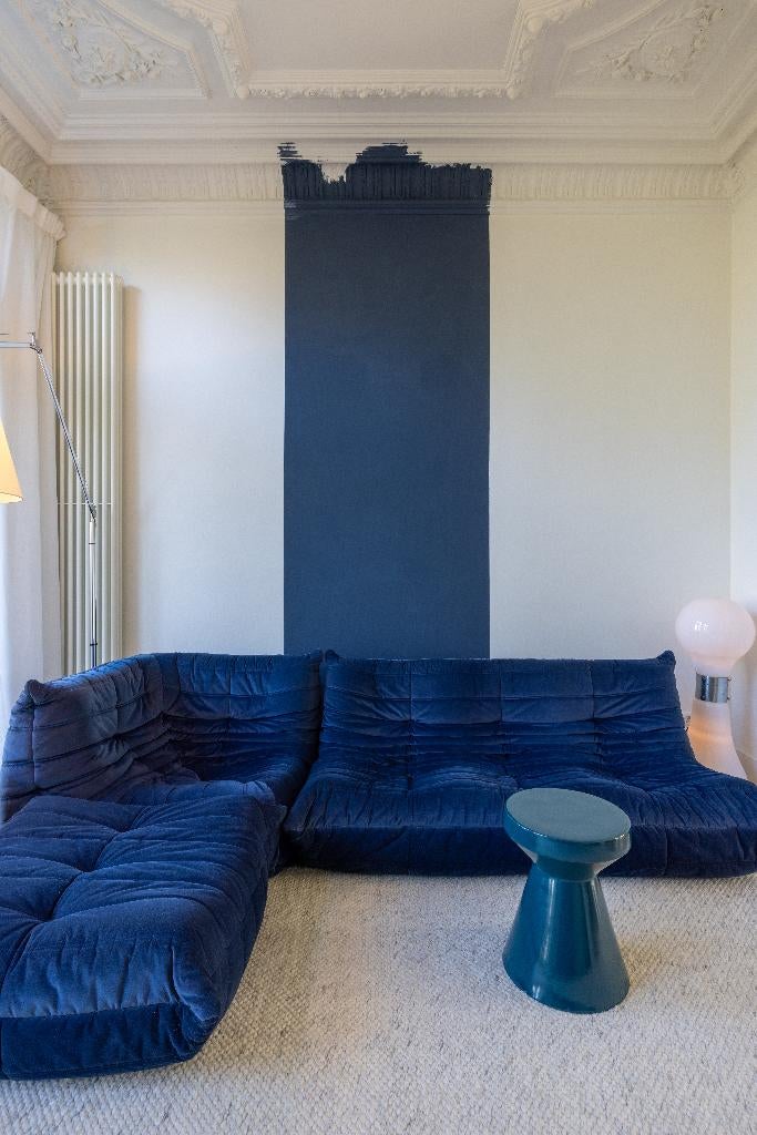 FANTASTISCHE Togo bank (nacht)blauw velours van Ligne Roset, Huis en Inrichting, Banken | Sofa's en Chaises Longues, Ophalen, Zo goed als nieuw