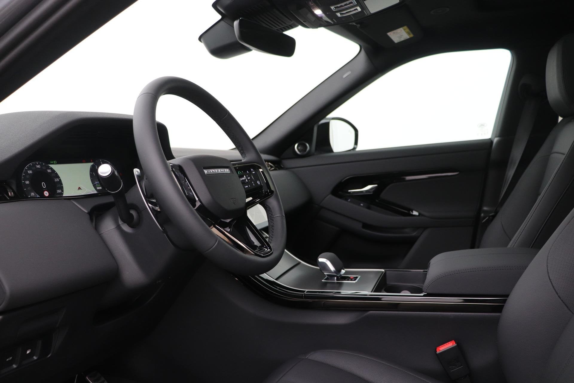 Land Rover Range Rover Evoque P270e Dynamic SE | Black Pack, Automaat, 15 kWh, Bedrijf, Vierwielaandrijving