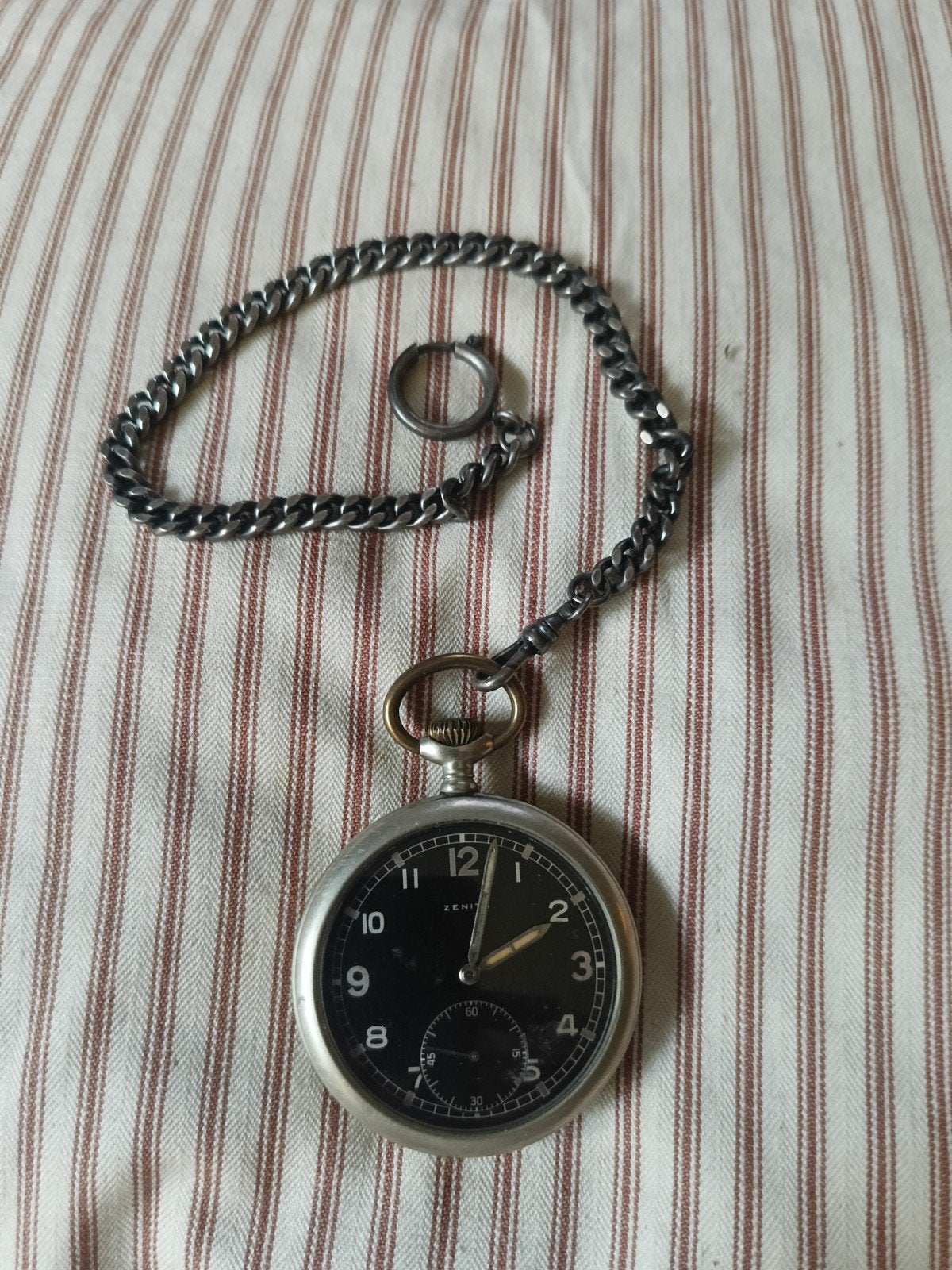 Vintage Zenit Zakhorloge met Ketting - Zwart Wijzerplaat, Zakhorloge, Staal, 1930 tot 1960, Met ketting