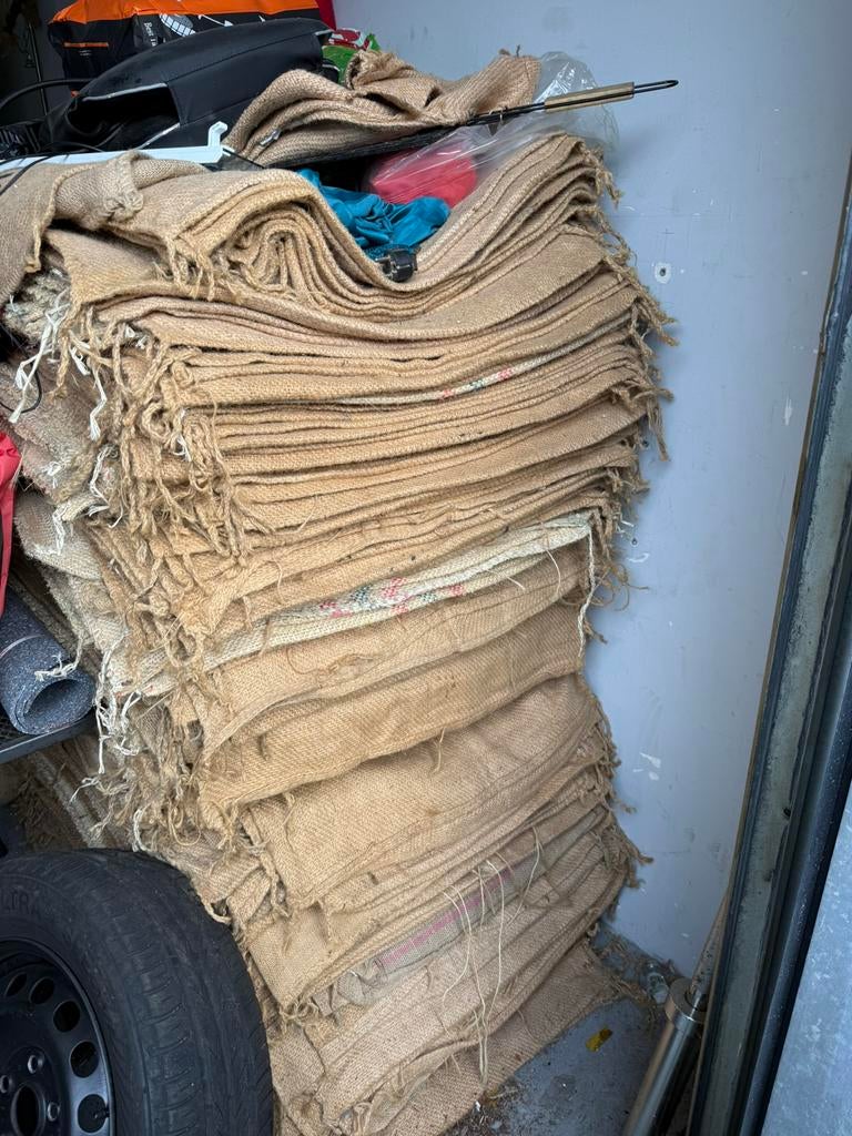 Grote partij jute zakken / koffiezakken, Ophalen of Verzenden, Zo goed als nieuw, Hout, Minder dan 3 meter