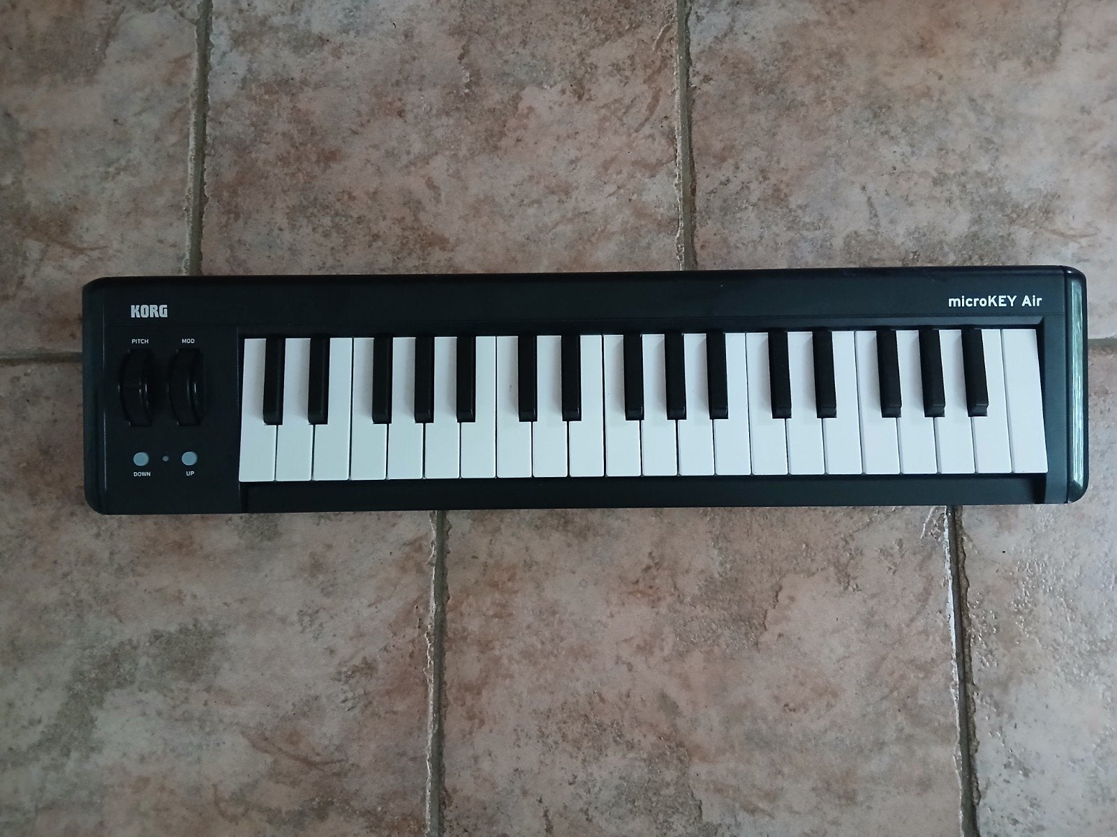Korg Microkey 2-37 air Midi-bluetooth/usb keyboard, Ophalen of Verzenden, Zo goed als nieuw