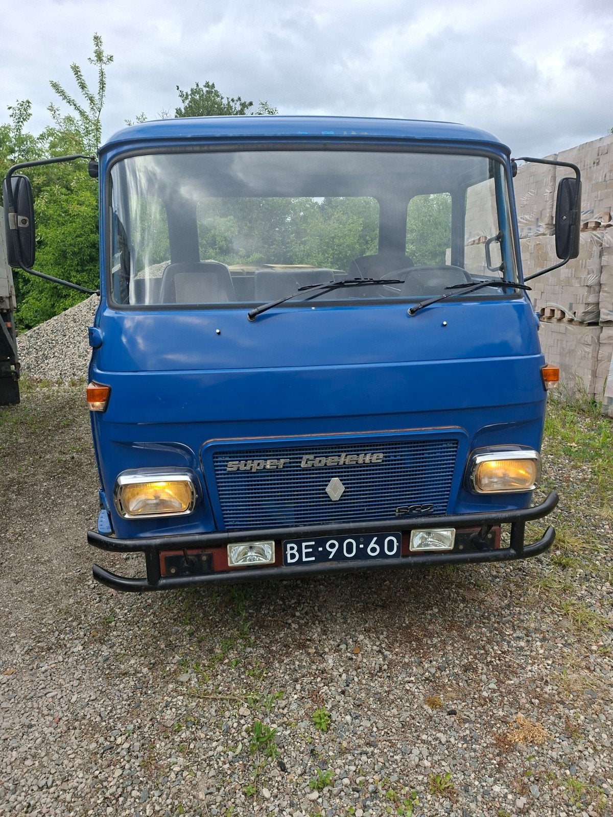 Renault Saviem SG2 oprijwagen uit 1967, Auto's, Blauw, Bruin, Particulier, 3017 cc