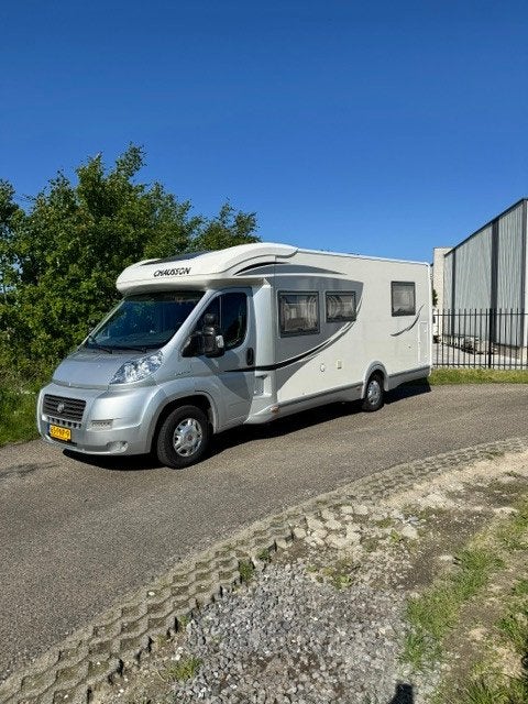 Chausson Welcome 78 EB FULL OPTIONS Queensbed 2.3 TDI, Caravans en Kamperen, Campers, Elektrische ramen, Airbags, Chausson, Bedrijf