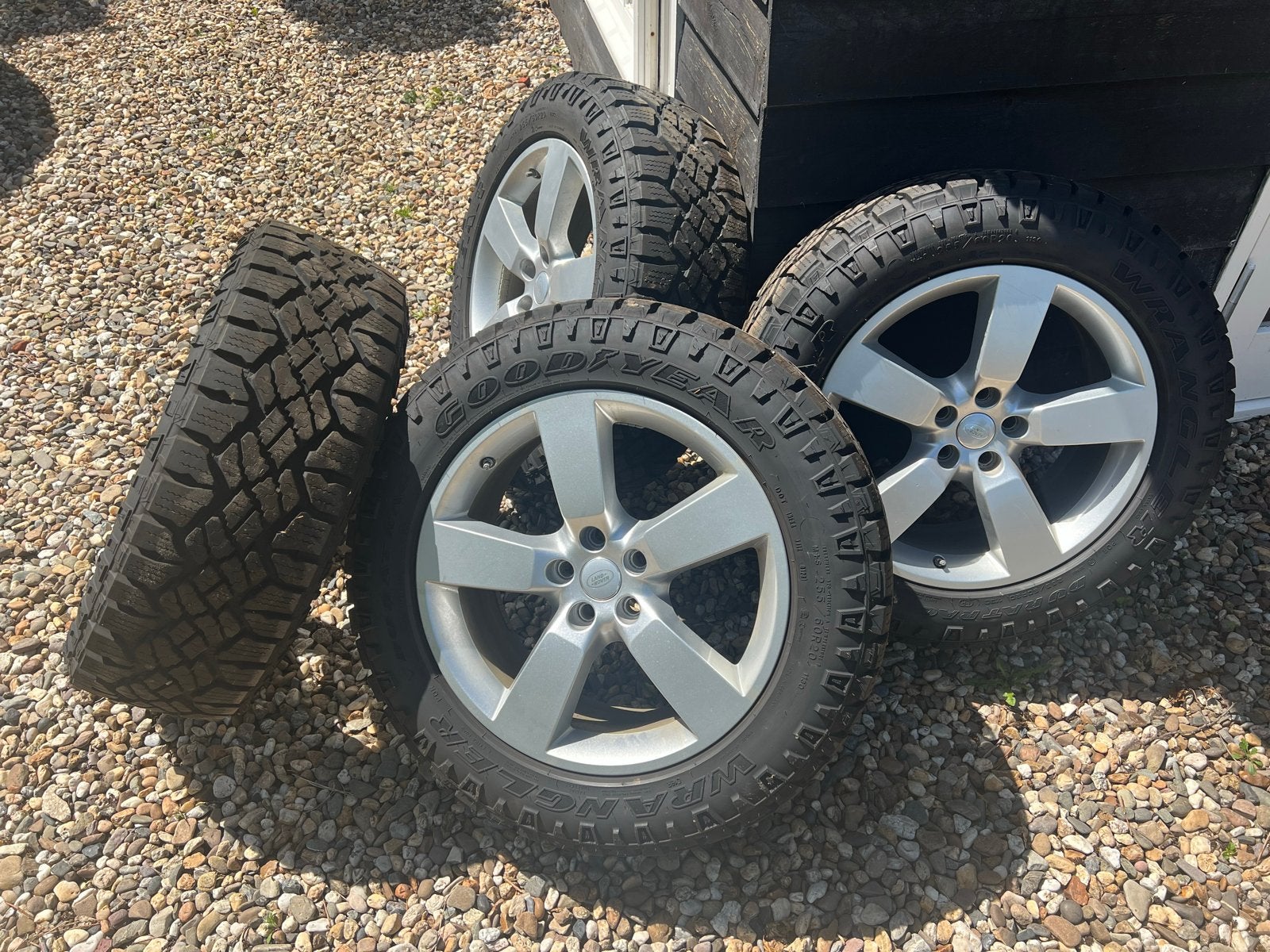 4x Goodyear Wrangler Duratrac 255/60R20 mud Banden en Velgen, Ophalen, Gebruikt