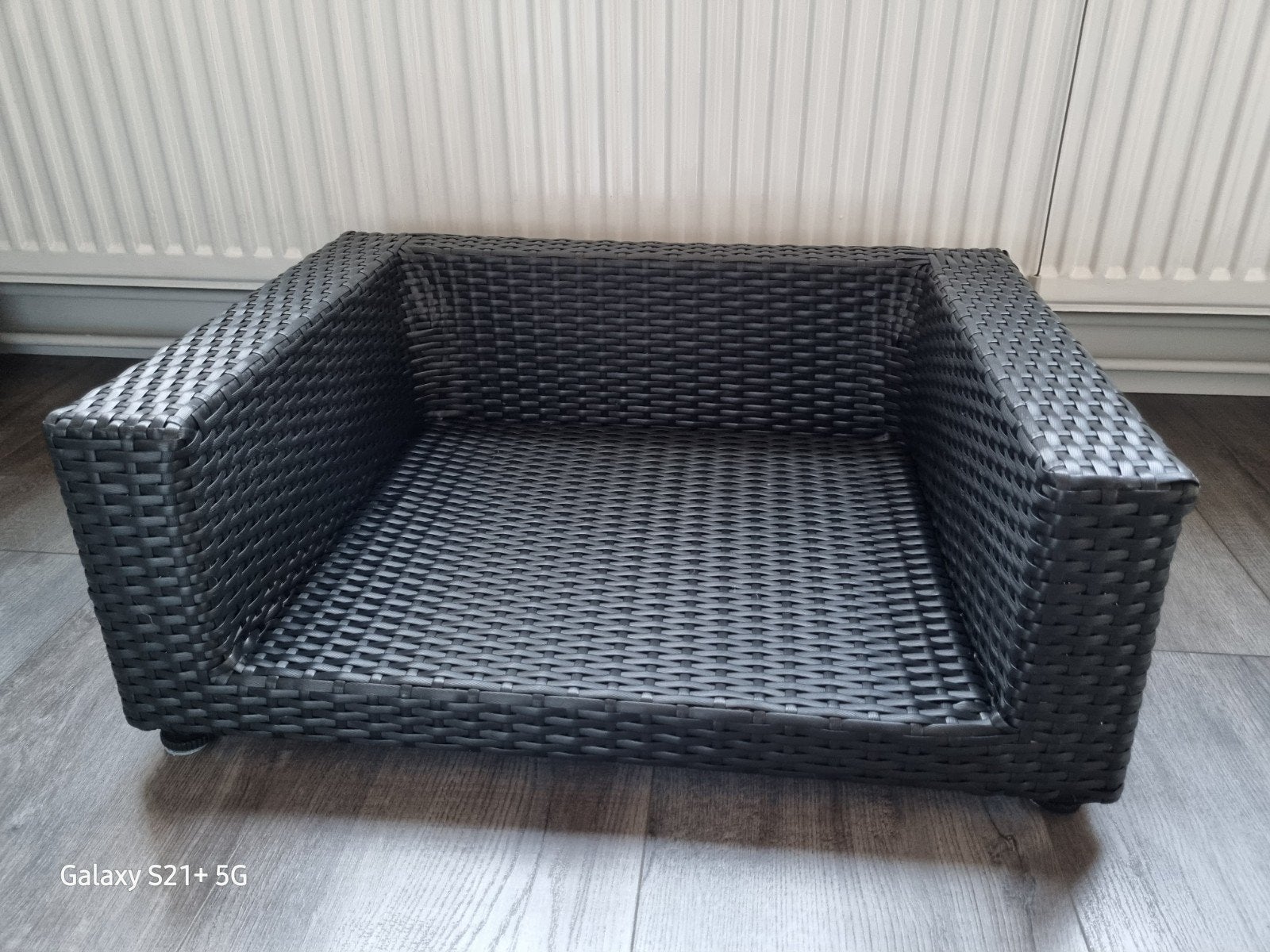 Nette hondenmand, 62,5 x 46,5 x 23,5 voor binnen of buiten., Dieren en Toebehoren, Ophalen