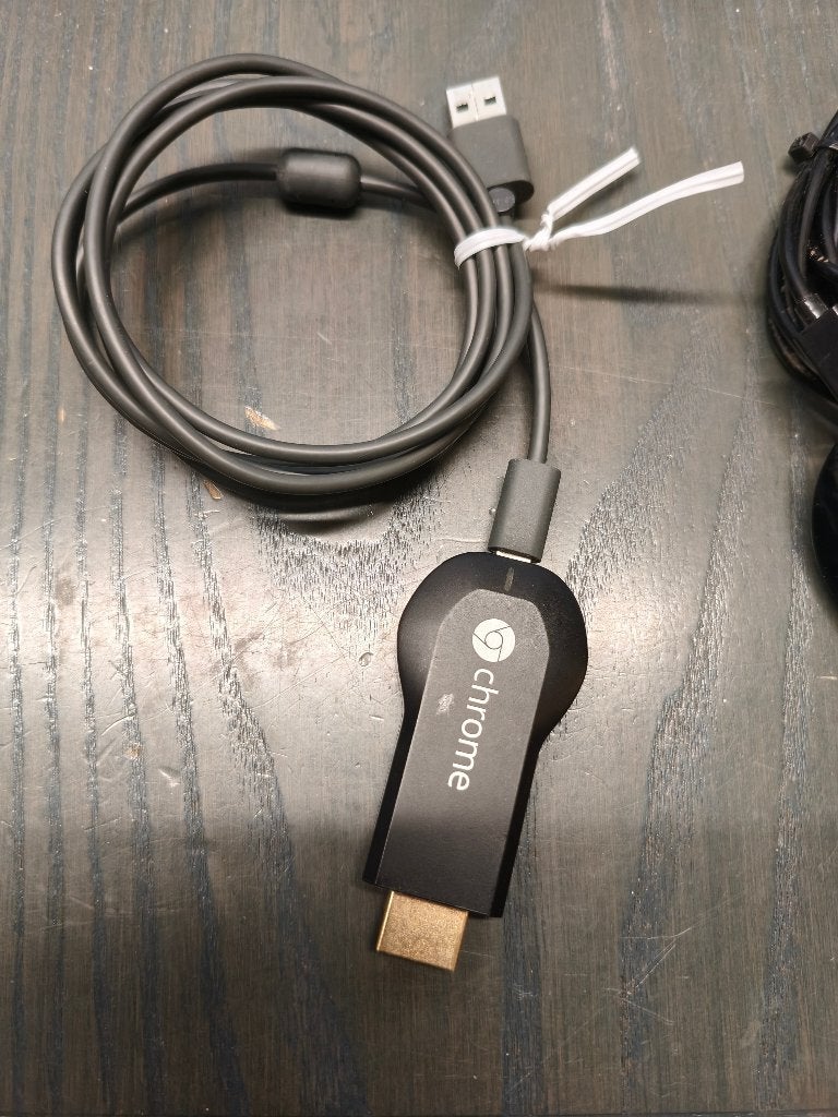 Google Chromecast 2 stuks 1e generatie, Ophalen of Verzenden, Gebruikt, HDMI