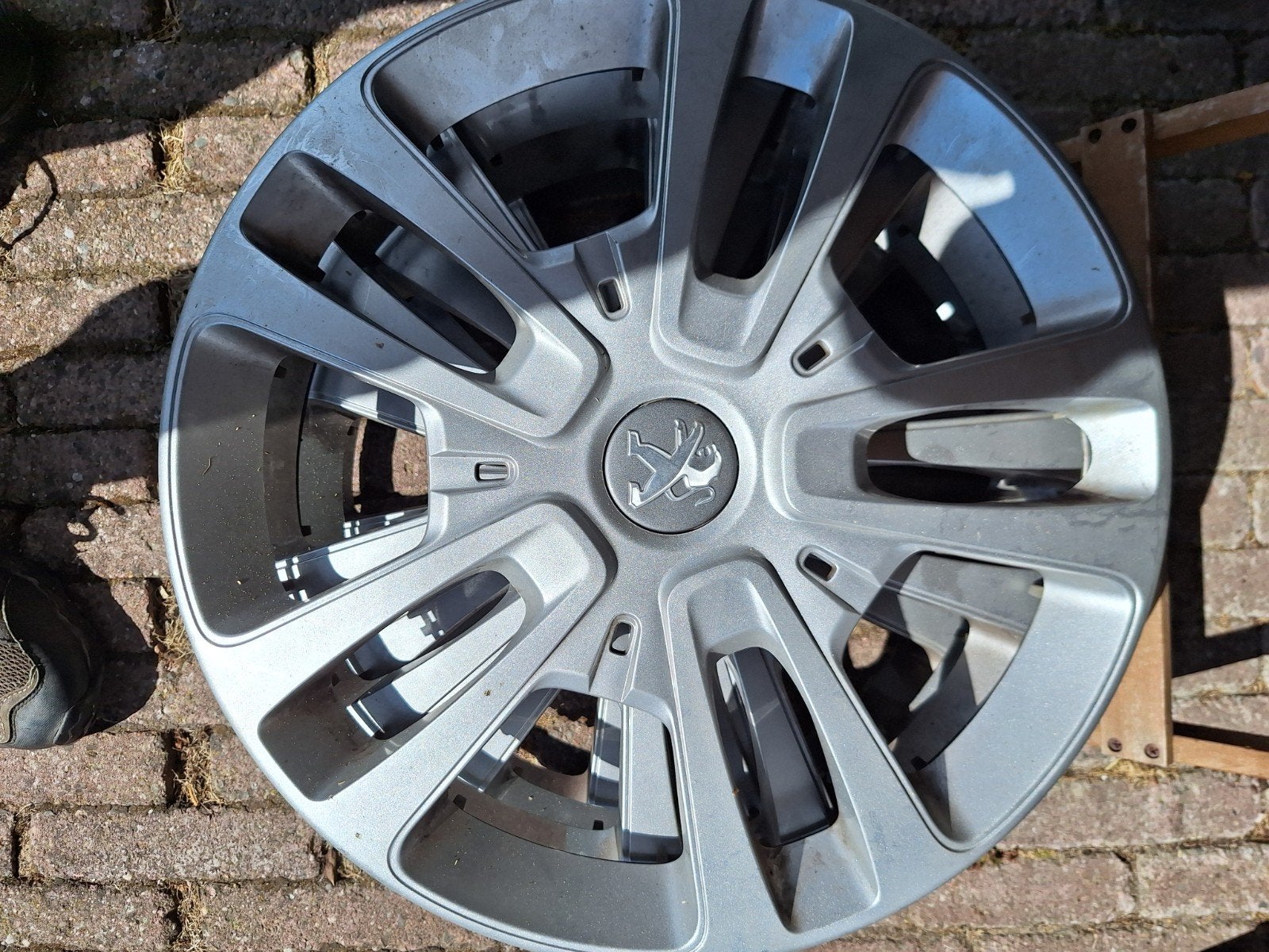 Peugeot wieldop - Gebruikt, Auto diversen, Wieldoppen, Ophalen, Gebruikt