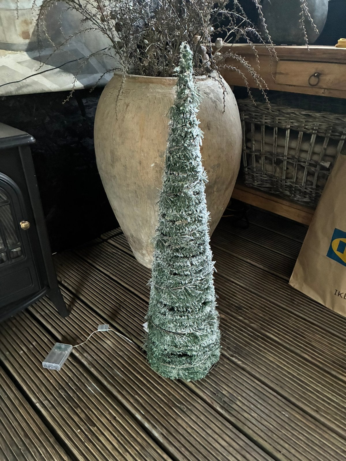 Pyramide boompje met kunst sneeuw, Diversen, Ophalen of Verzenden, Zo goed als nieuw