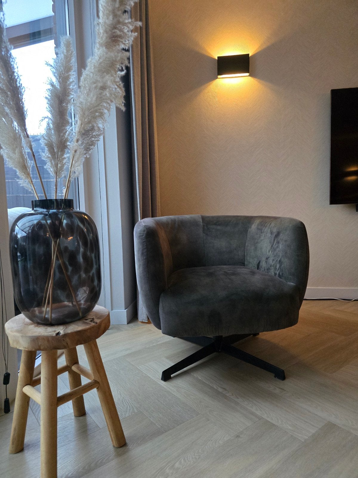 Comfortabele draaibare fauteuil Jaimy- Zo goed als nieuw, Huis en Inrichting, Ophalen, Modern, Comfortabel, Overige kleuren, Zo goed als nieuw