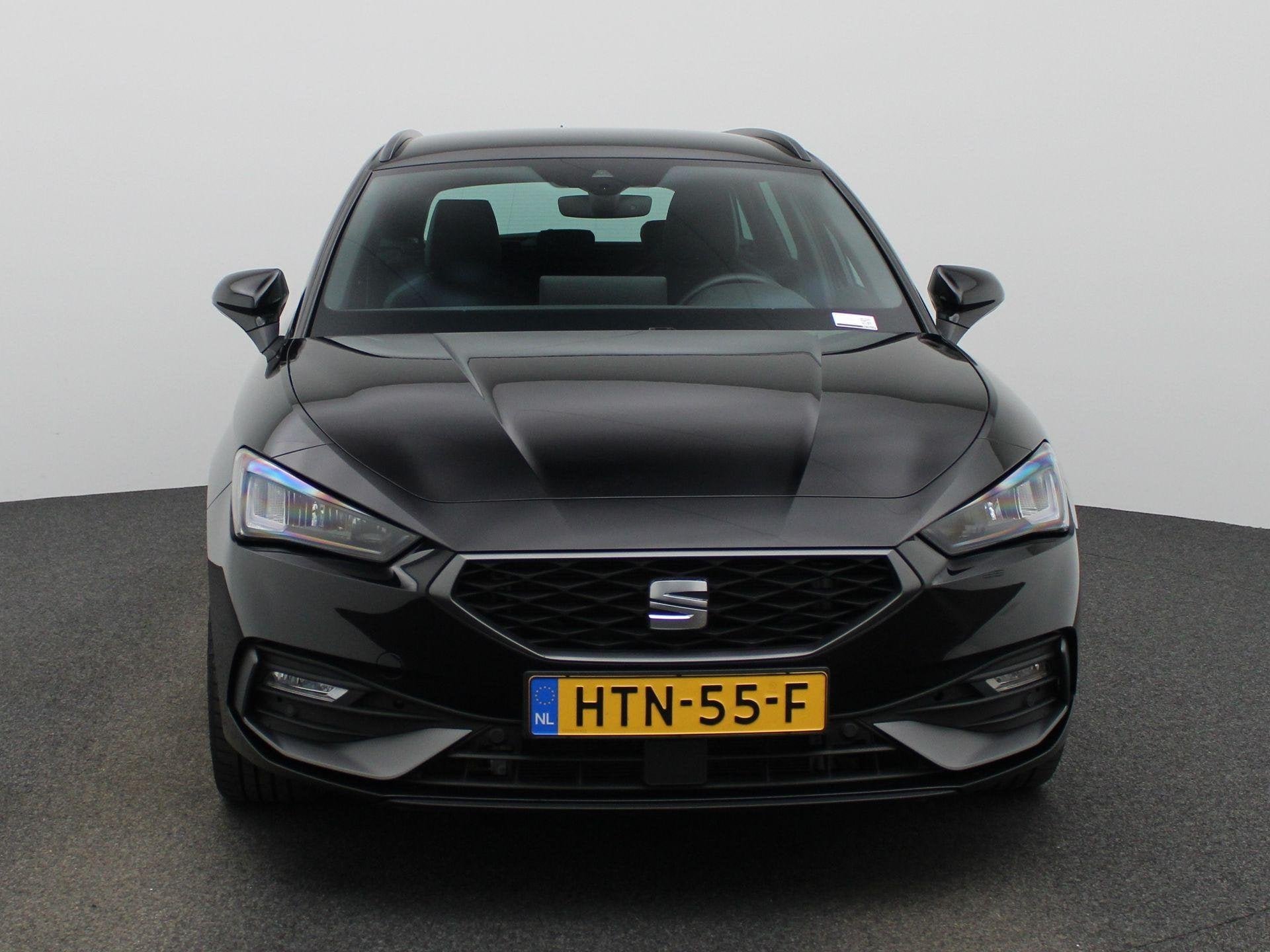 SEAT Leon Sportstourer 1.5 TSI e-Hybrid FR Business 204 PK |, Auto's, Stof, 4 cilinders, 1700 kg, Te koop