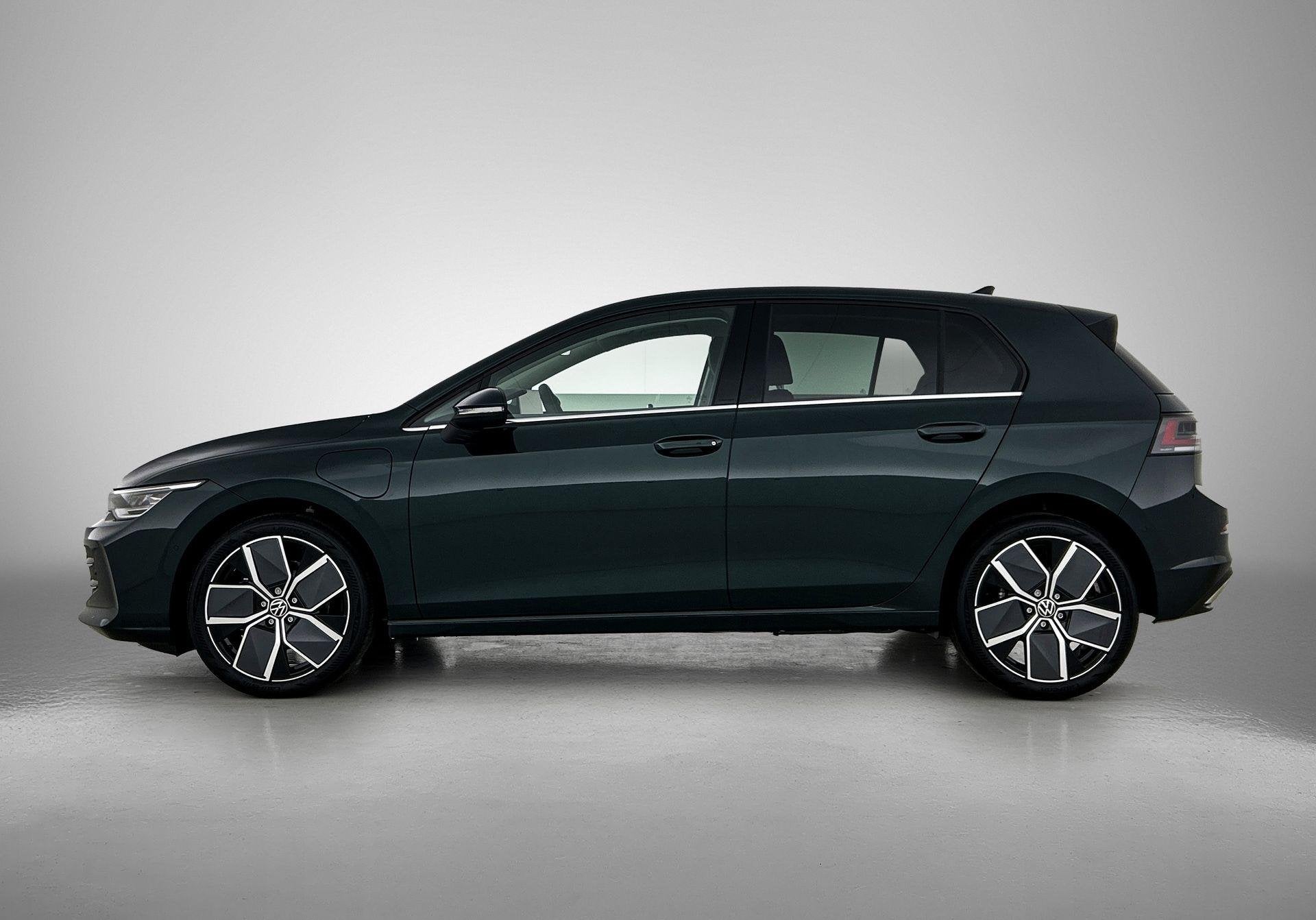 Volkswagen Golf 1.5 eHybrid Style Edition | Trekhaak | Panor, Auto's, 1498 cc, Euro 6, 4 cilinders, 150 min