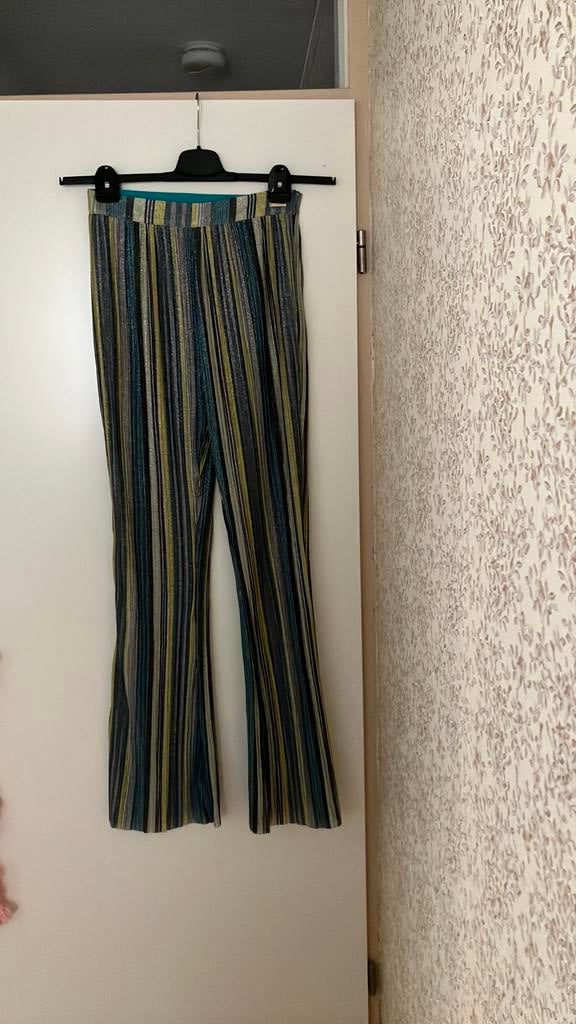 Aparte feestelijke broek, Kleding | Dames, Maat 38/40 (M), Overige kleuren, Ophalen of Verzenden, Zo goed als nieuw
