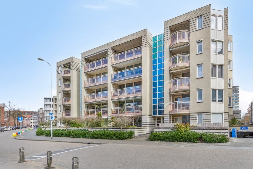 Appartement te huur of te koop Paradijslaan 111, Huizen en Kamers, Huizen te koop, 120 m², Noord-Brabant, Tot 200 m², Verkoop zonder makelaar