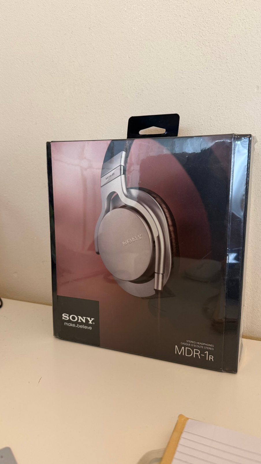 Sony Headphone MDR-1R - Gesealed!, Audio, Tv en Foto, Ophalen of Verzenden, Zo goed als nieuw, Sony
