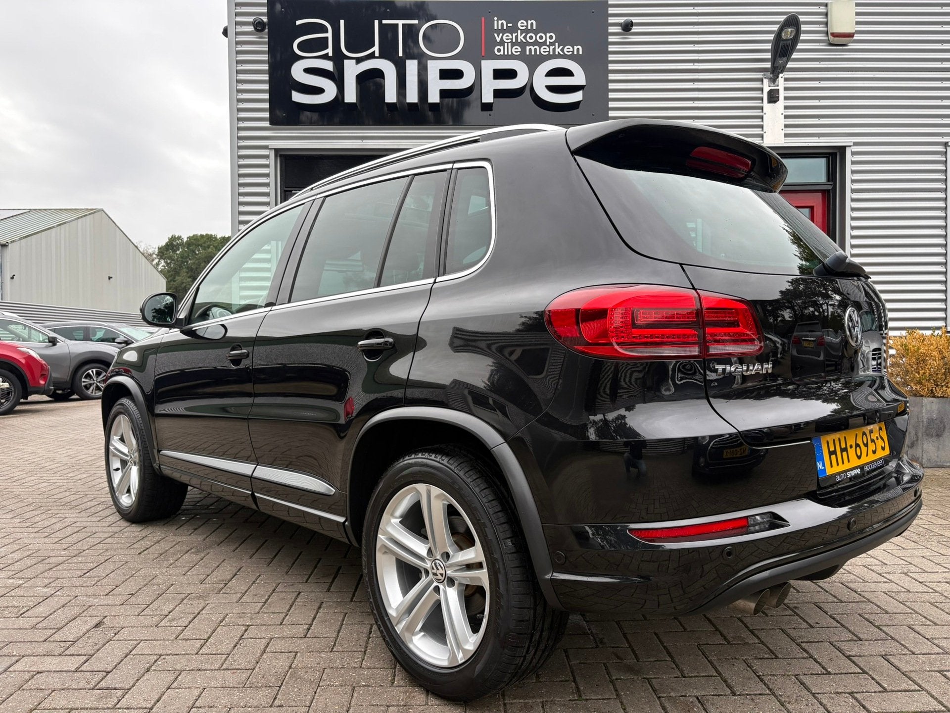Volkswagen Tiguan 1.4 TSI R-Line Edition 150 PK -LED-OPEN DA, Voorwielaandrijving, Dealer onderhouden, 4 cilinders, 150 pk