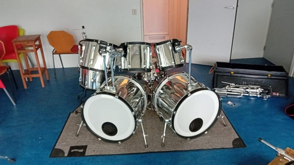 Grote drumkit met dubbele bassdrums en bekkens, Muziek en Instrumenten, Ophalen of Verzenden, Gebruikt