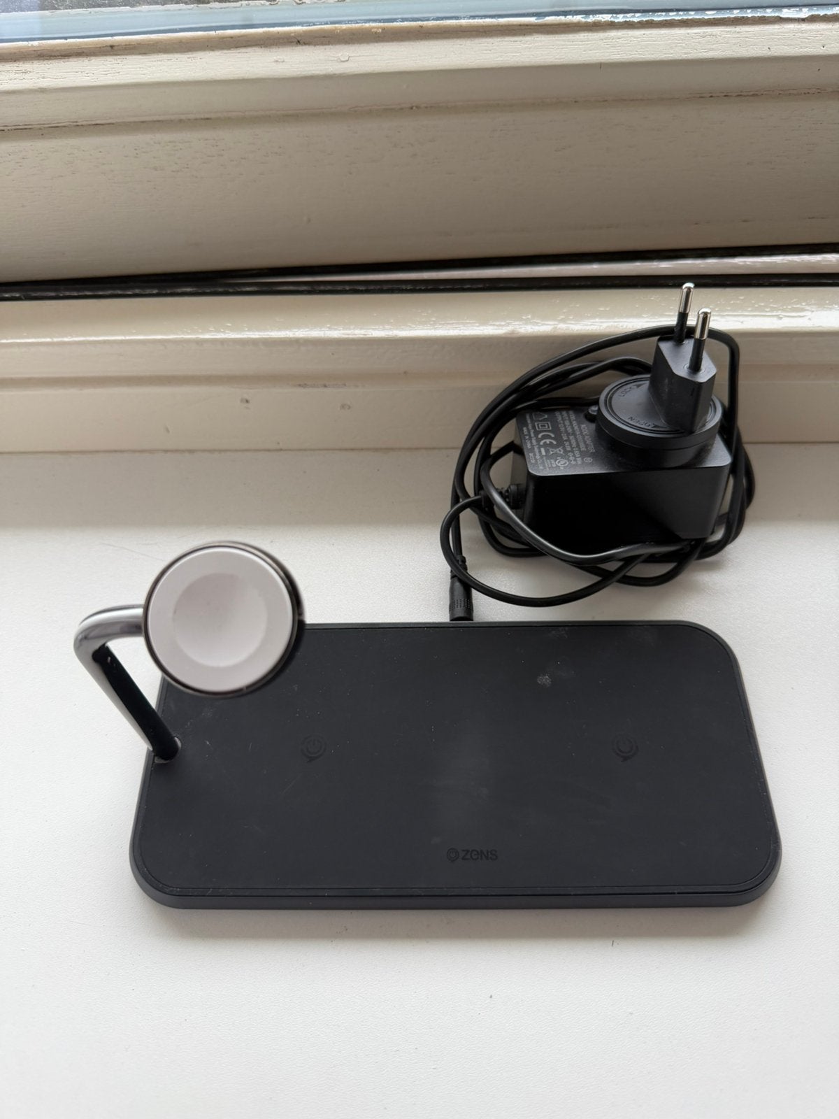 Oplaadstation draadloos voor 3 apparaten iPhone, Telecommunicatie, Mobiele telefoons | Telefoon-opladers, Ophalen, Zo goed als nieuw