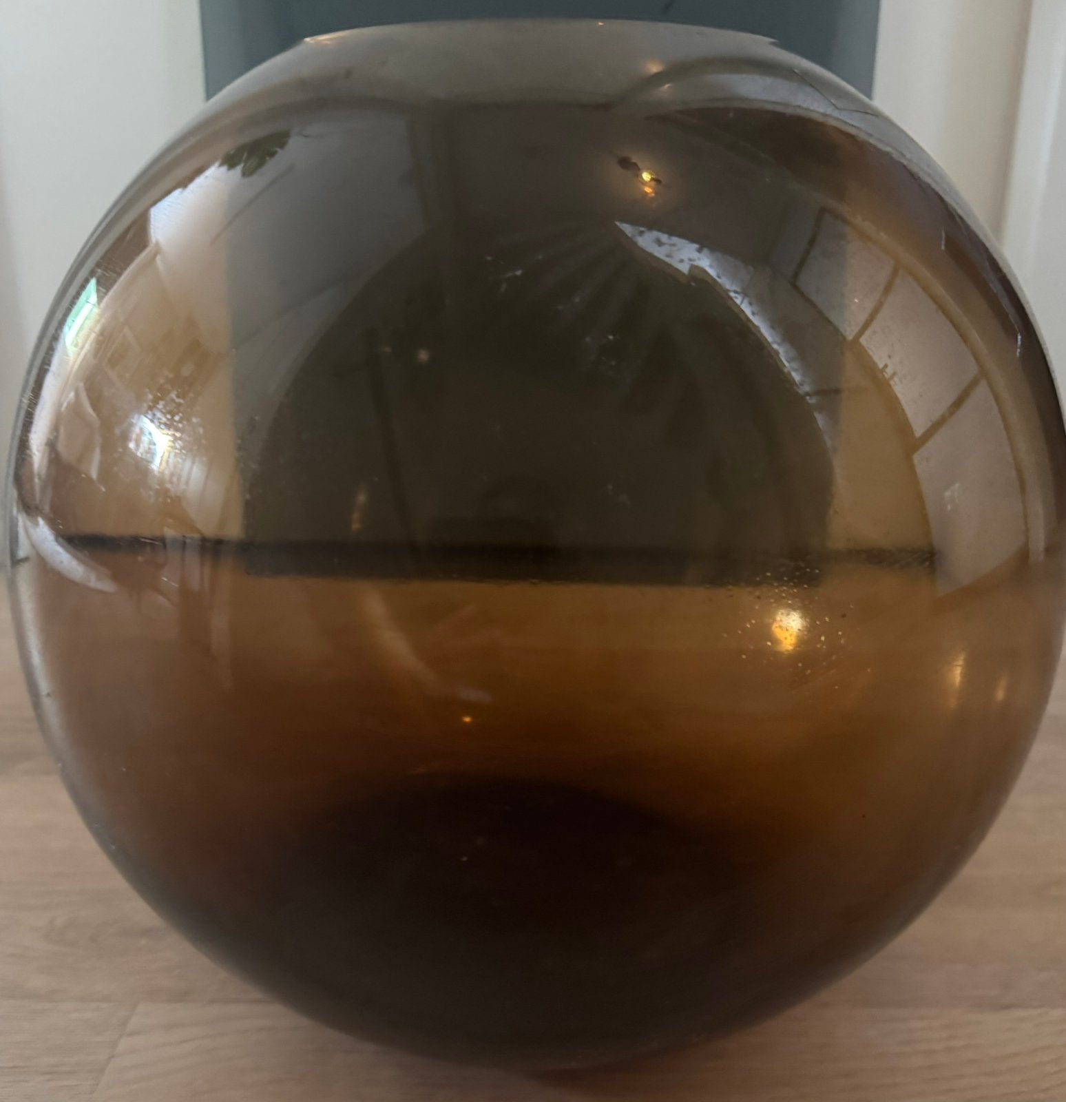 Prachtige grote vaas, Ophalen, Zo goed als nieuw, Bruin, Glas