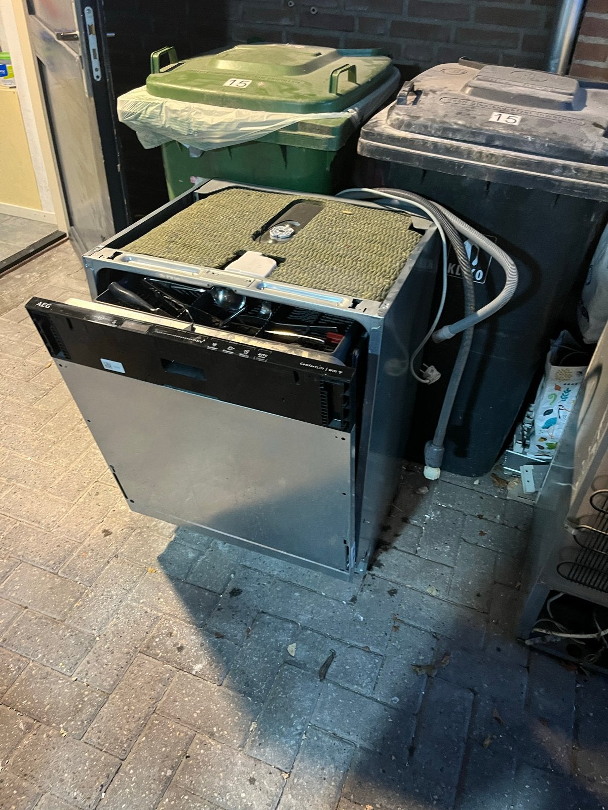 AEG Vaatwasser - 1,5 jaar oud - Inbouw - ComfortLift - Wifi, Ophalen, Gebruikt, 60 cm of meer, Energieklasse A of zuiniger