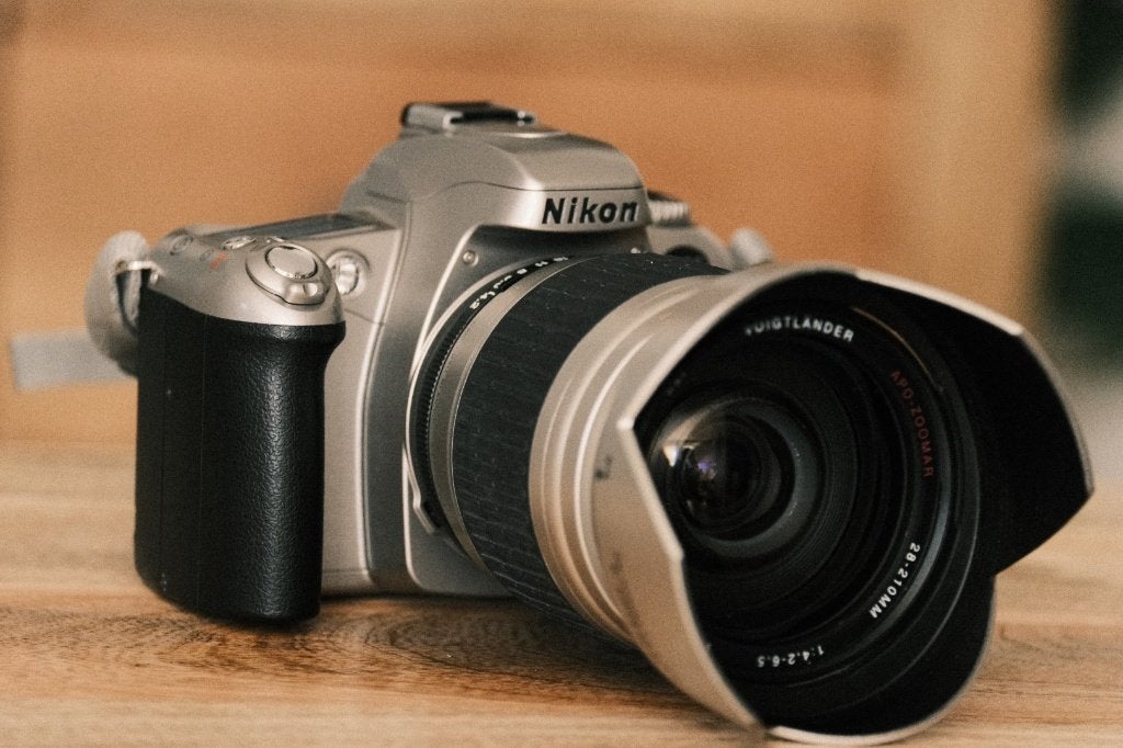 Nikon F55 analoge camera met zoomlens 28-210mm, zeer goed, Ophalen of Verzenden, Zo goed als nieuw, Spiegelreflex, Nikon