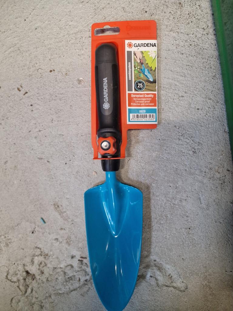 Gratis sproeier bij Nieuwe Gardena combisysteem schep -, Ophalen, Nieuw, Schop, Gardena