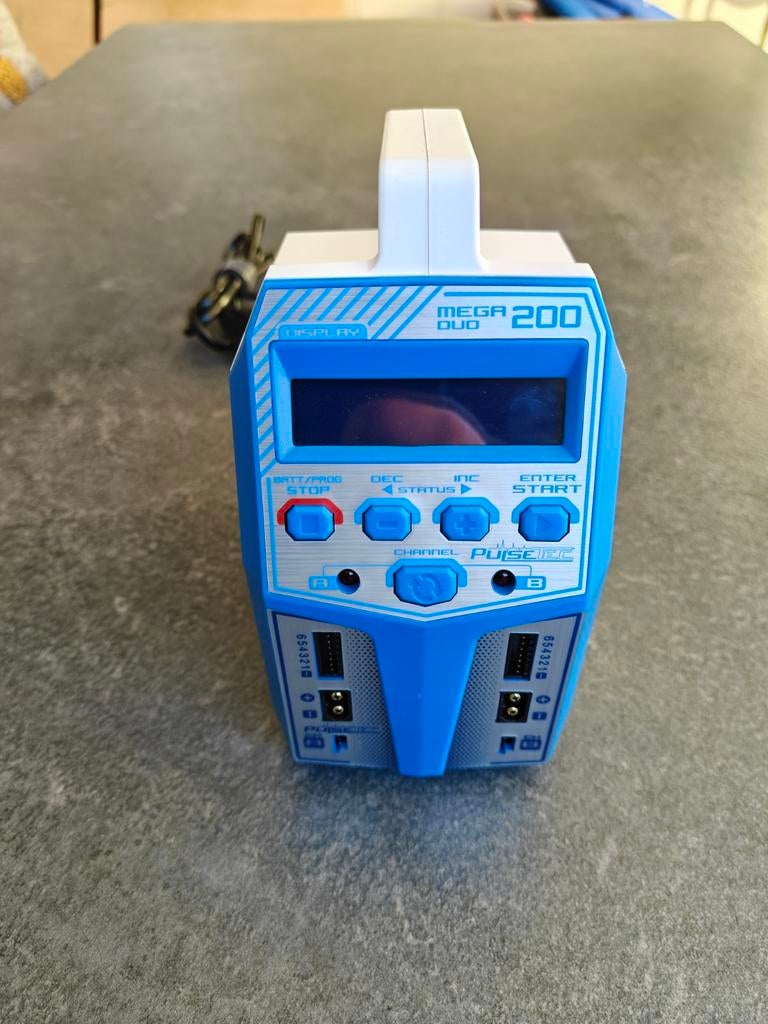 PulseTec Mega Duo 200 Lader - RC Acculader, Ophalen of Verzenden, Zo goed als nieuw