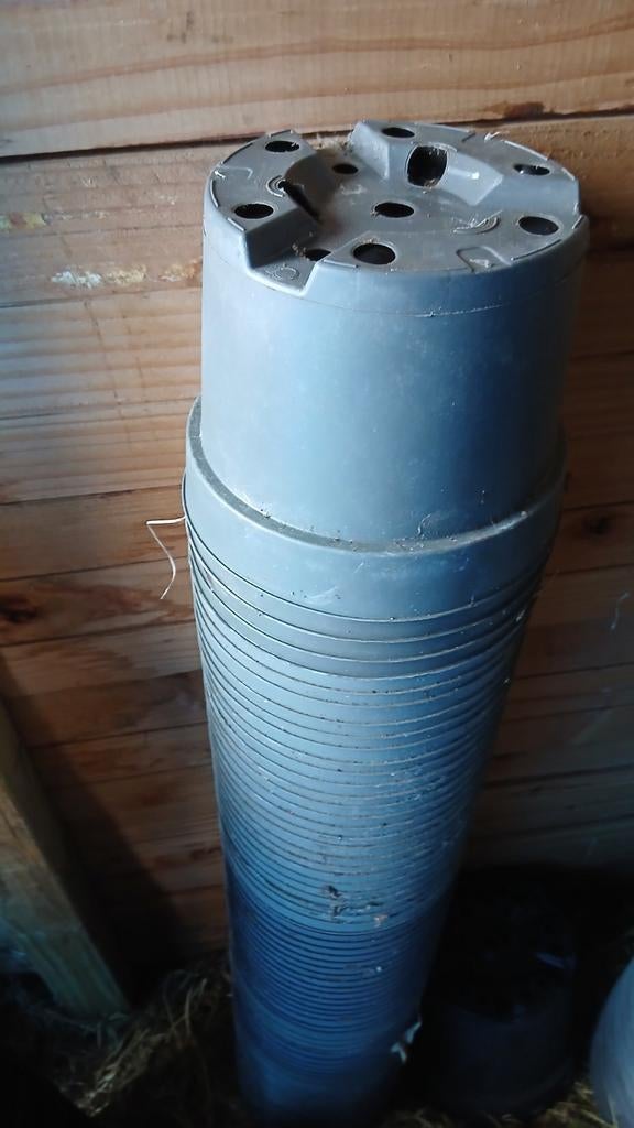 2 liter kweekpotten 50 stuks, Kunststof, Gebruikt, Rond, Ophalen of Verzenden