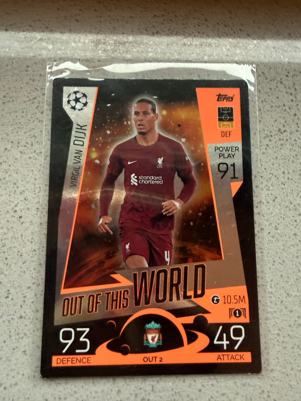 Virgil van Dijk 'Out of this World' Voetbal Kaart, Ophalen of Verzenden, Zo goed als nieuw, Buitenlandse clubs, Spelerskaart