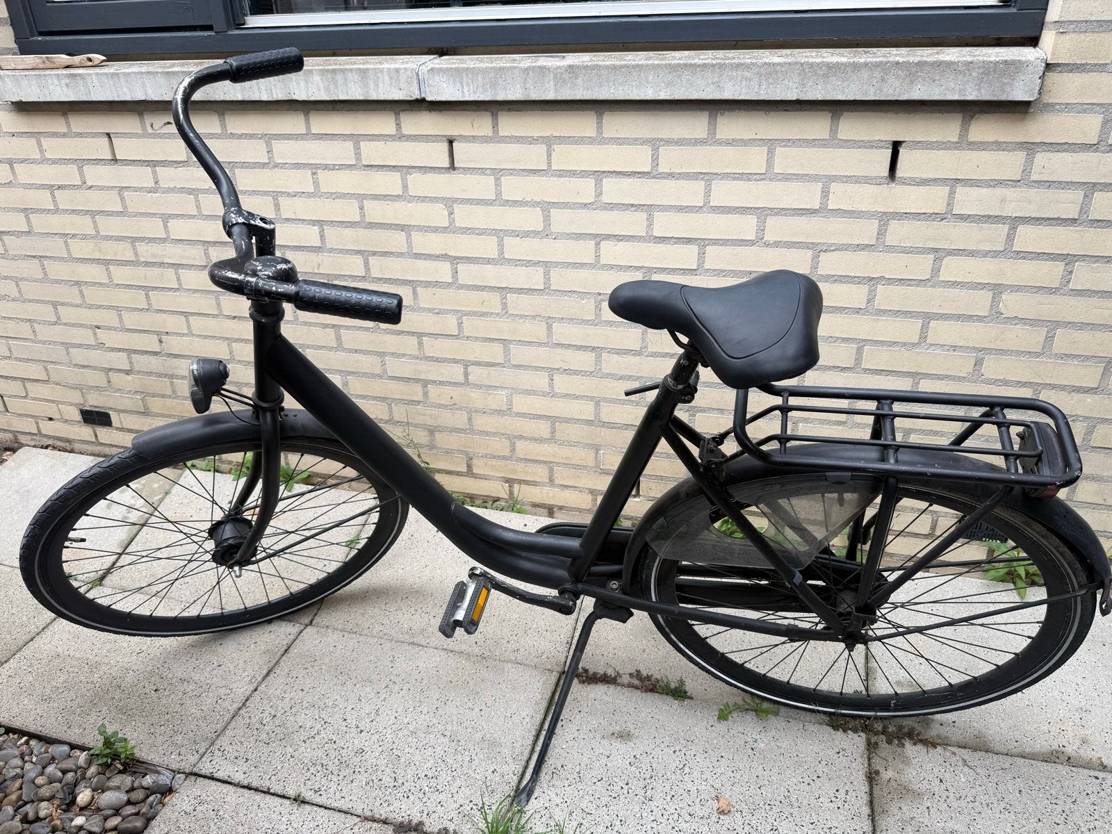Zwarte damesfiets met lage instap en bagagedrager, Fietsen en Brommers, Fietsen | Dames | Damesfietsen, Terugtraprem, 50 tot 53 cm