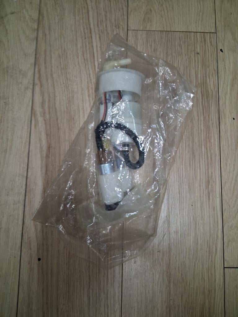 Piaggio mp3 brandstofpomp nieuwe onderdelen MP3, Ophalen of Verzenden
