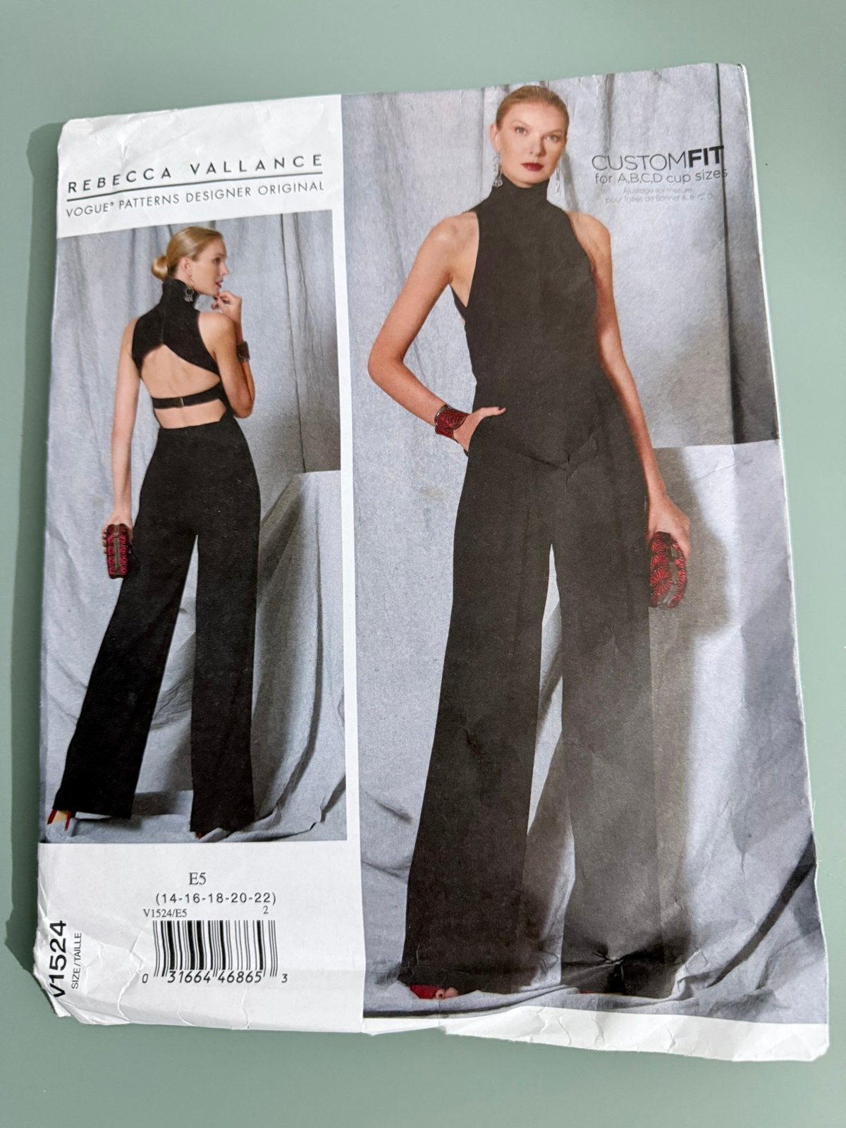 Vogue naaipatroon  jumpsuit maat 14 ,16,18,20 en 22, Hobby en Vrije tijd, Kledingpatronen, Vrouw, Nieuw, Ophalen of Verzenden