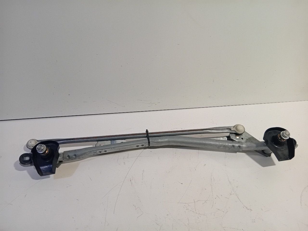 Ruitenwisser mechaniek voor Lexus ES, Onderdelen@venauto.nl, Van der Ven Autorecycling B.V., Gebruikt, Ettenseweg 76, 4706 PB Roosendaal, The Netherlands