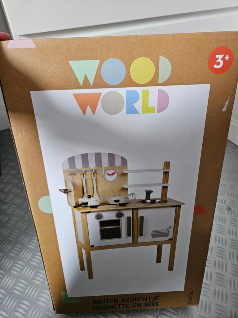 Houten keukentje, Ophalen of Verzenden, Nieuw, Poppenhuis
