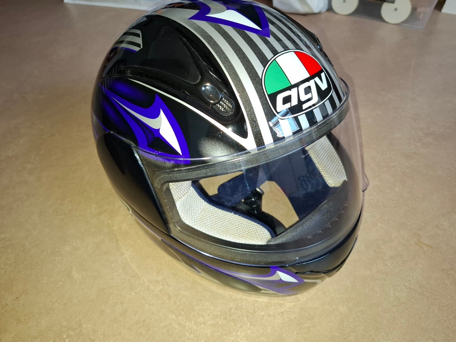 AGV GP-1 Motorhelm Maat L - Zwart/Paars/Zilver, Motoren, Ophalen of Verzenden