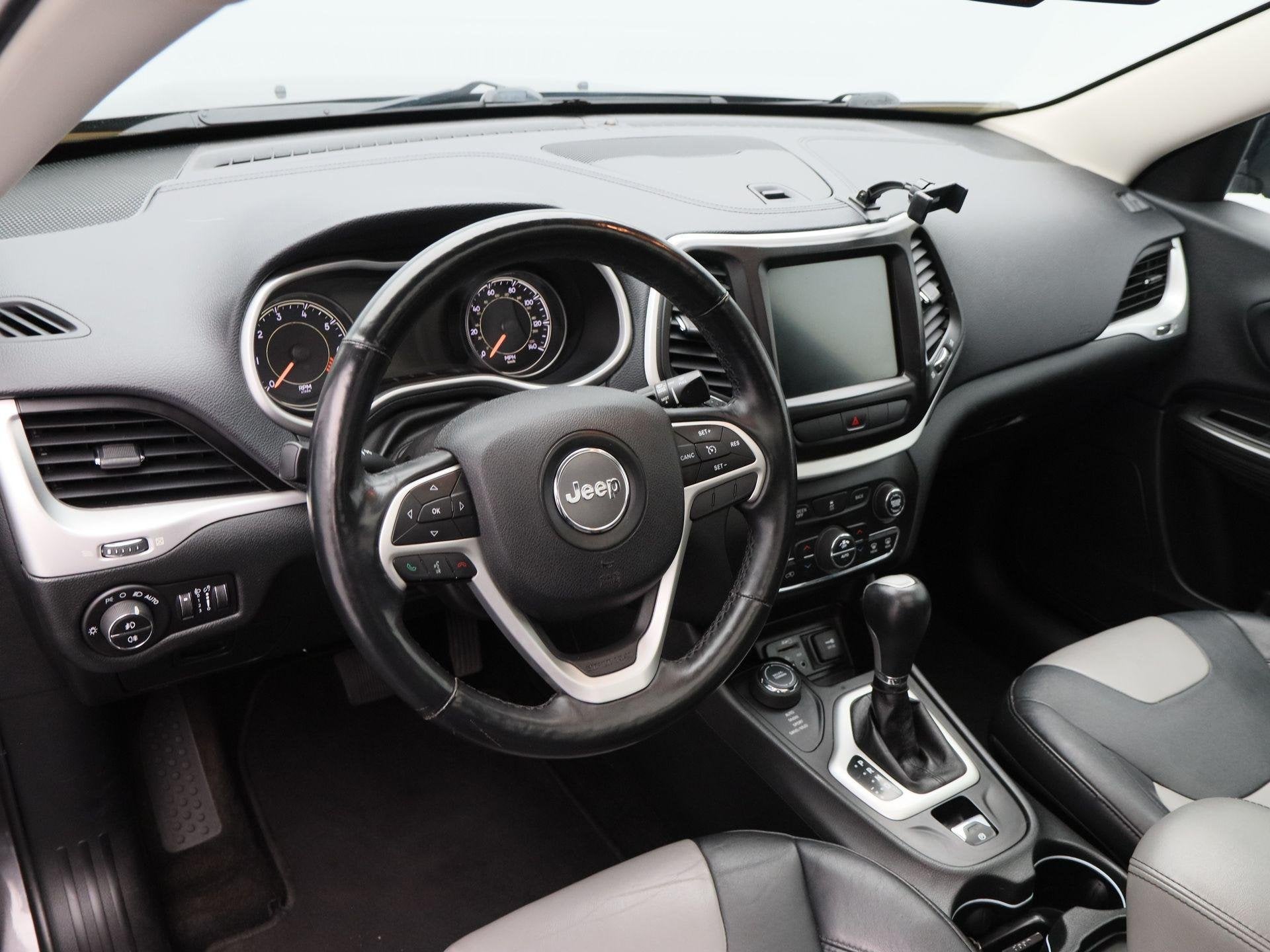 Jeep Cherokee 187 Pk 4x4 Automaat | Panorama dak | Stoel/Stu, Automaat, Gebruikt, 4 cilinders, Zwart