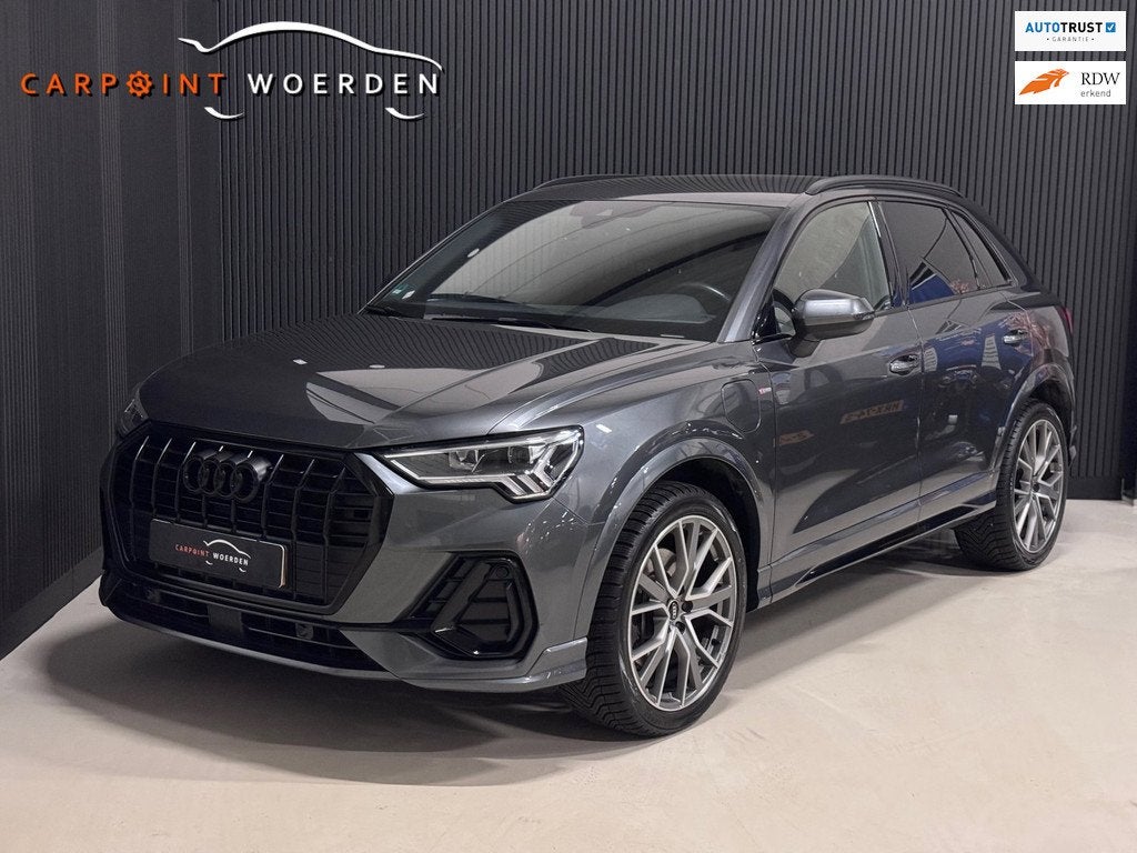 Audi Q3 45 TFSI e 3X S-LINE | LED | TREKHAAK | HYBRIDE, Gebruikt, Leder en Stof, Hybride Elektrisch/Benzine, 13 kWh