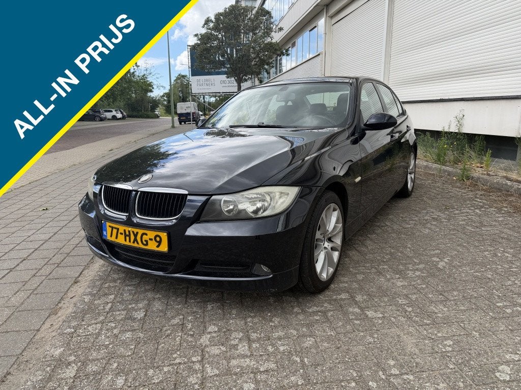 BMW 3-serie 320i Airco|Cruise|NAP|M-sport (bj 2009), Auto's, 1345 kg, 4 cilinders, Zwart, Origineel Nederlands