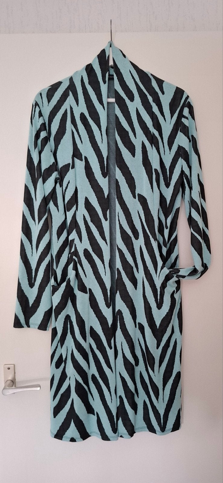 Super leuk  lekker luchtig vest in modieuze kleuren mt 40-42, Ophalen of Verzenden, Zo goed als nieuw