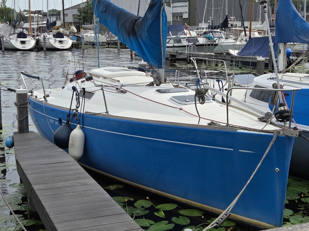 Beneteau First 260 Spirit racer-cruiser met zwenkkiel, Ophalen, Gebruikt