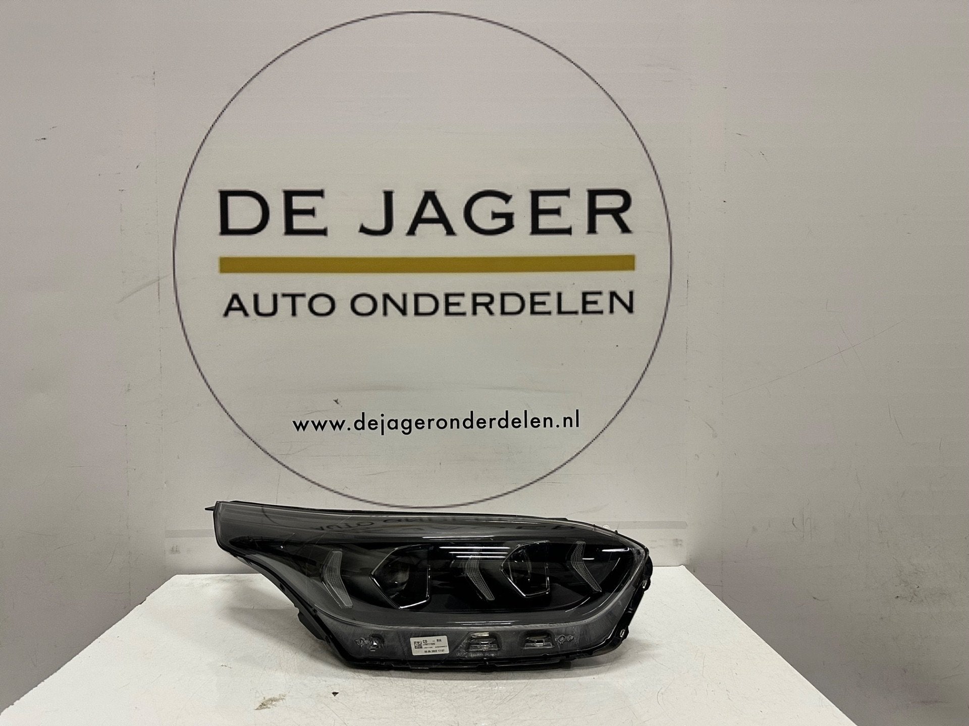 KIA CEED III 3 FACELIFT VOL LED KOPLAMP 92102J7500 RECHTS, Heolleung-ro 12
06797  Seoul, Ophalen of Verzenden, Info@kia.com, Kia Corporation