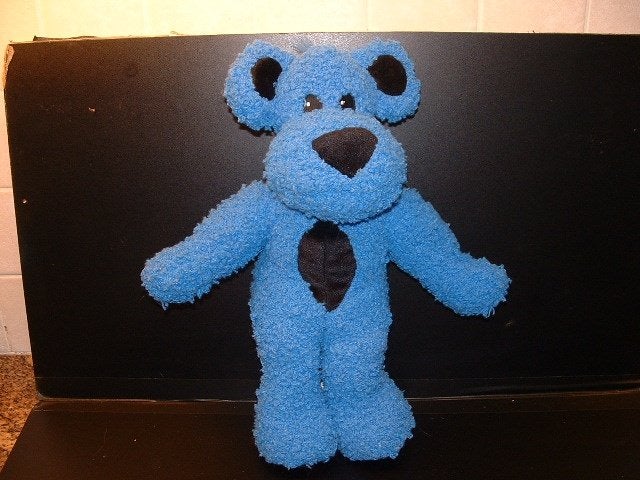 IKEA HOND BAMSIG BADSTOF BLAUW MET ZWART RONDJE OP, Kinderen en Baby's, Ophalen of Verzenden, Nieuw, Overige typen