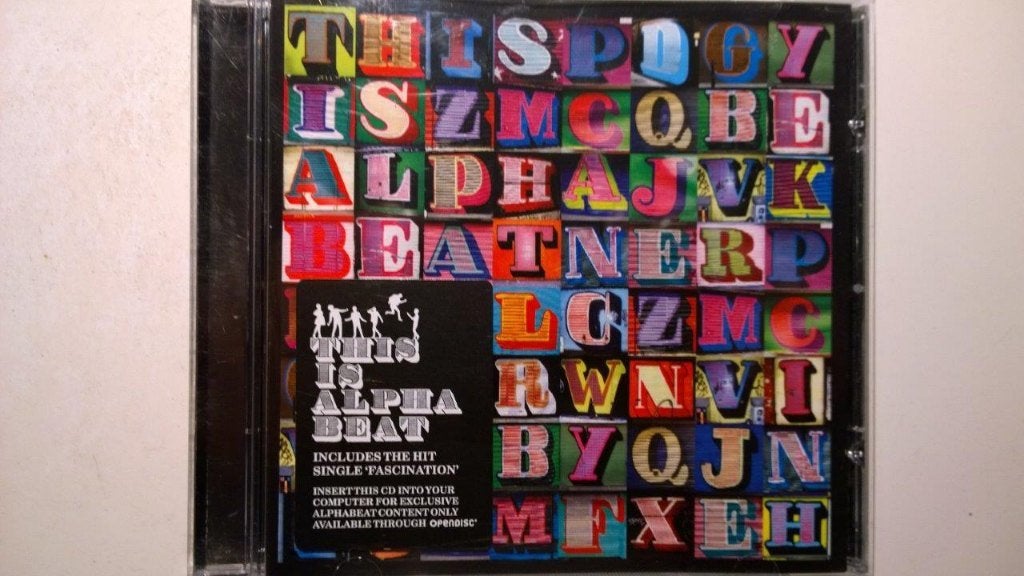 Alphabeat - This Is Alphabeat, Ophalen of Verzenden, Zo goed als nieuw, Poprock
