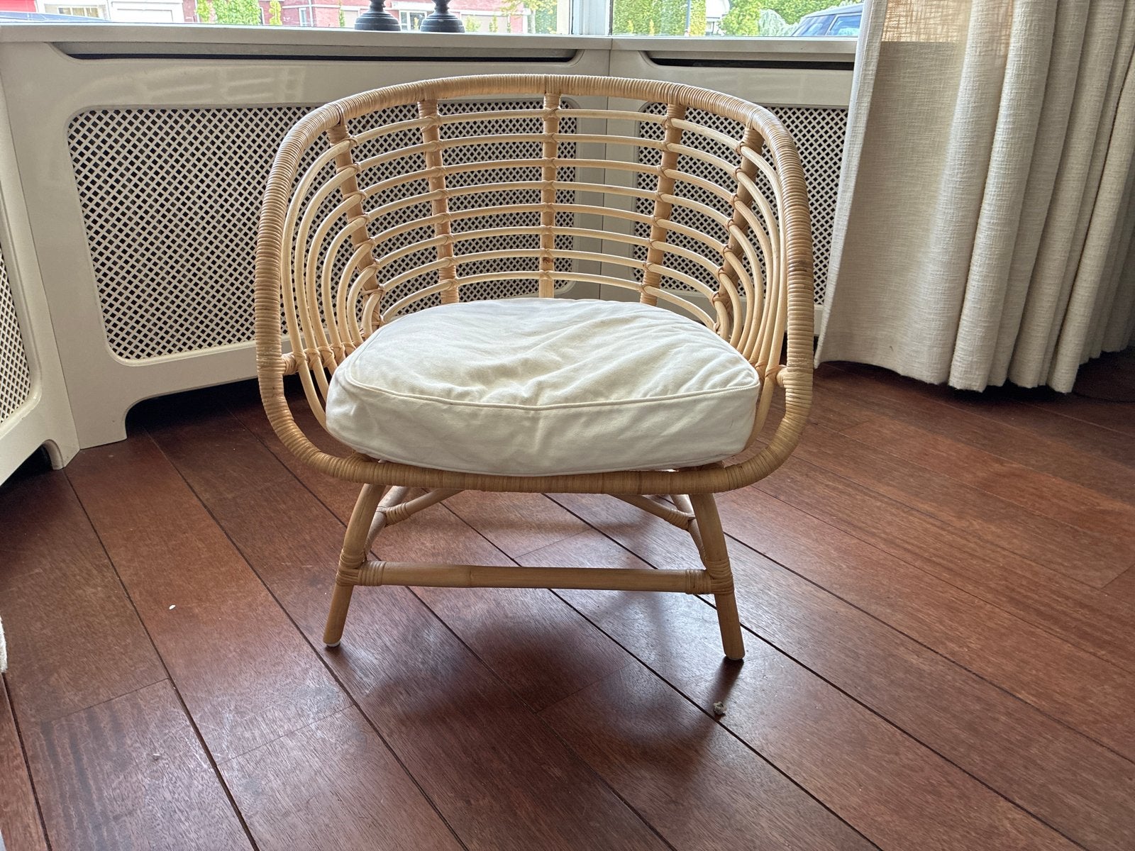 Ikea Buskbo - Rotan fauteuil met kussen, Huis en Inrichting, Stoelen, Ophalen, Overige kleuren, Riet of Rotan, Zo goed als nieuw
