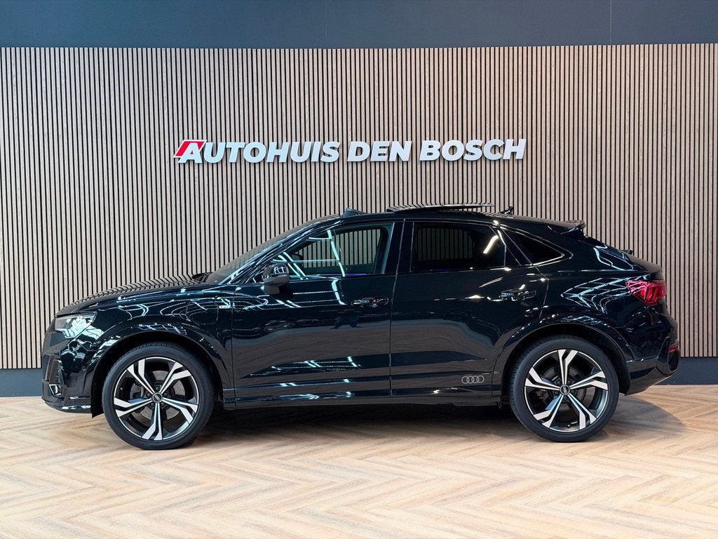 Audi Q3 Sportback 45 TFSI E 245PK S Line - Pano - Memory, Gebruikt, Adaptive Cruise Control, Zwart, Hybride Elektrisch/Benzine