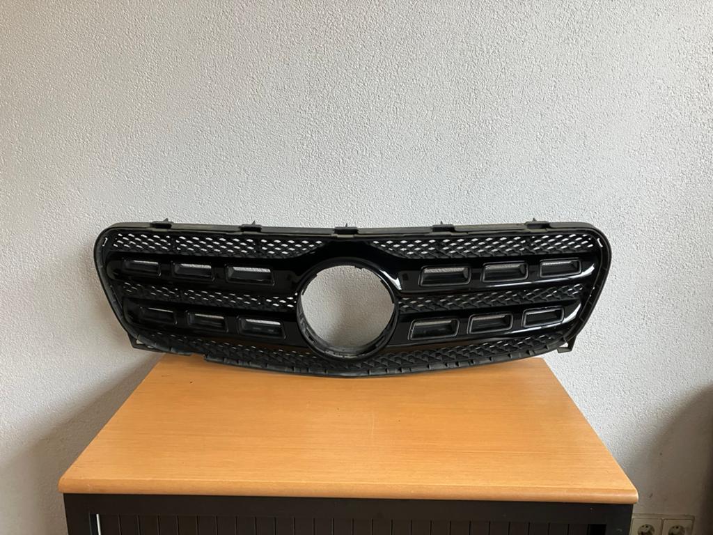Gril Mercedes GLA 180 ., Ophalen, Gebruikt, Voor, Mercedes-Benz